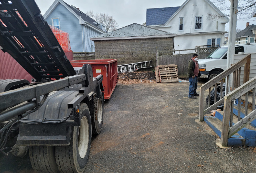 15 yard 3 ton dumpster rental was delivered to Lynn, MA for house clean out.