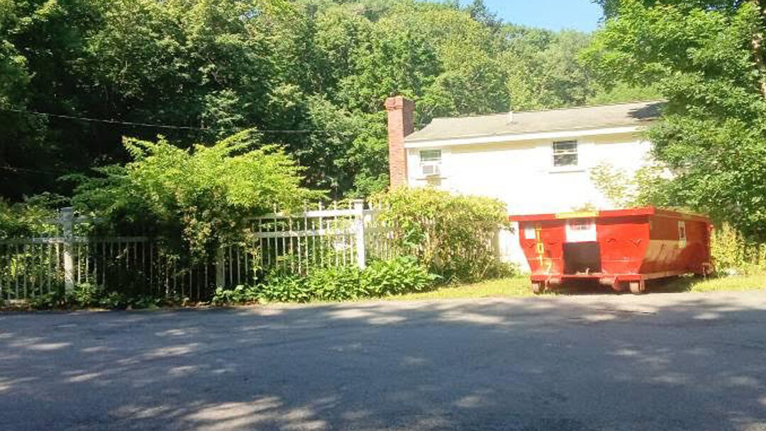 10 Yard Dumpster Rental Manchester MA | Home Demo Waste