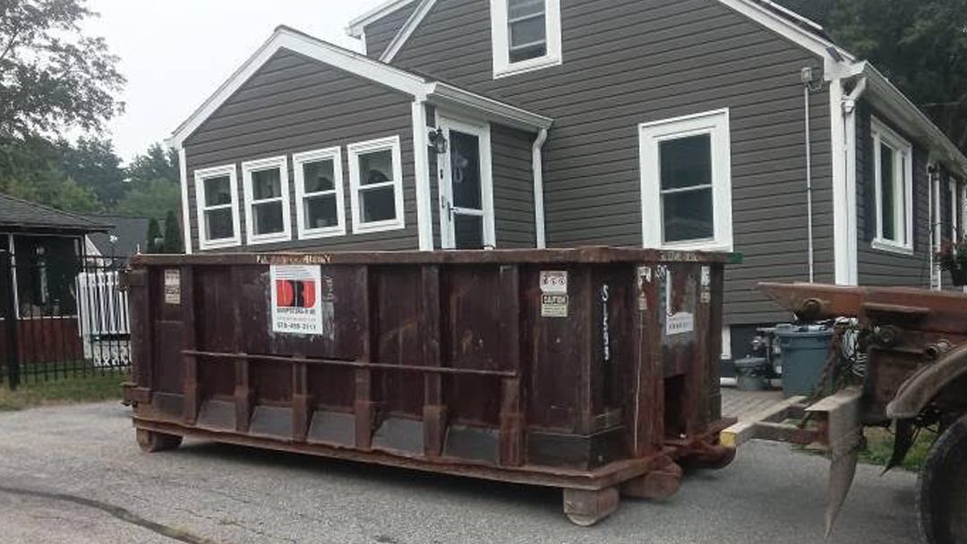 15-Yard Dumpster Delivery in North Chelmsford, MA