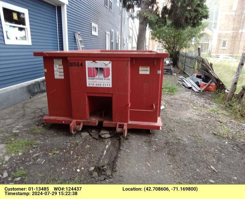 15 yard dumpster delivered in Lawrence, MA for junk removal.