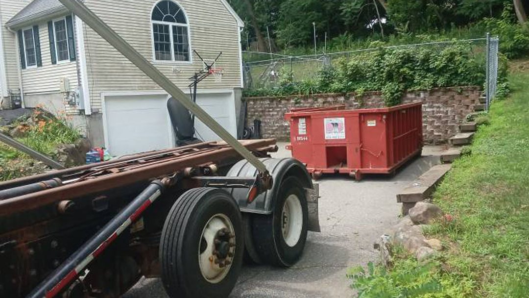15 Yard Dumpster Rental in Haverhill, MA 01830 | Dumpsters R Us, Inc