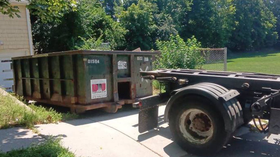 15-yard dumpster with a 2-ton max delivered to Melrose, MA 02176 for residential remodeling debris