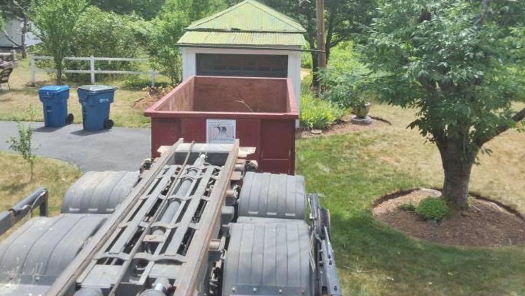 Dumpsters R Us, Inc. offers dumpster rental in Tewksbury, MA 01876 for remodeling, roofing, decluttering, and convenient cleanup.