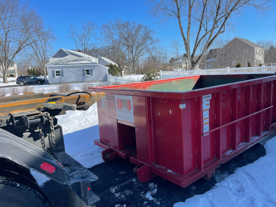 10 yard 1 1/2 ton dumpster rental delivered to Dracut, MA