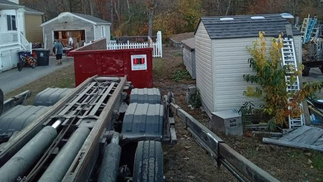 Dumpsters R Us, Inc delivered a 30-yard dumpster rental with a 5-ton weight limit for an active construction project, giving the crew plenty of space for debris, demo materials, and daily site cleanup. Our 30-yard containers are perfect for: Construction & remodeling Roofing tear-offs Large cleanouts Job site debris management On-time delivery, easy placement, and dependable pickup keep your project moving without delays. Need a dumpster rental in Wilmington or the surrounding areas? We’ve got you covered. 📞 Call today to schedule your delivery! #DumpstersRUs #DumpsterRental #30YardDumpster #ConstructionCleanup #WilmingtonMA #JobSiteSolutions #ContractorLife #WasteRemoval #RollOffDumpster